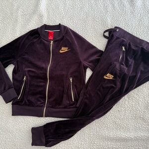 nike sweat suits womens sale